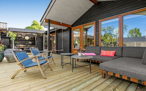 Erke - 370M from the Sea: Cottage, Home, House, Roof, Porch, Estate, Siding, Garden Buildings, Farmhouse, Yard