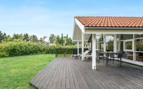 Brynhild - 400M from the Sea: Grass, House, Roof, Home, Cottage, Shrub, Land Lot, Rural Area, Farmhouse, Groundcover