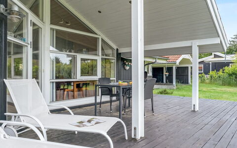 Brynhild - 400M from the Sea: Grass, House, Roof, Home, Cottage, Shrub, Land Lot, Rural Area, Farmhouse, Groundcover