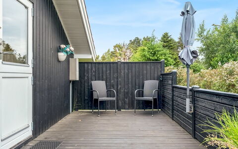 Brynhild - 400M from the Sea: Grass, House, Roof, Home, Cottage, Shrub, Land Lot, Rural Area, Farmhouse, Groundcover