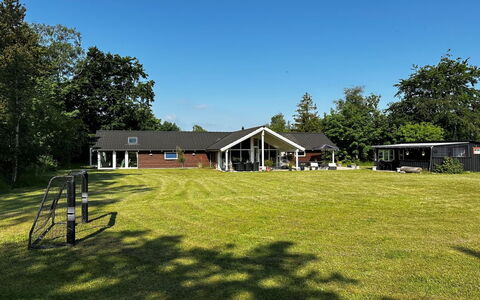 Hegge - 300M from the Sea: House, Home, Door, Roof, Cottage, Estate, Garden, Shade, Siding, Yard