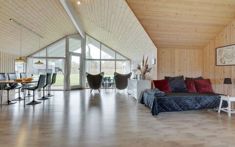 Hegge - 300M from the Sea: House, Home, Door, Roof, Cottage, Estate, Garden, Shade, Siding, Yard