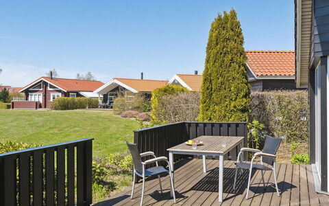 Florentin - 1Km from the Sea: Roof, Land Lot, Cottage, Home, Rural Area, Shed, Siding, Garden Buildings, Log Cabin, Hut