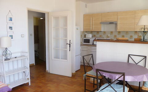 Saint Cyr sur Mer la Madrague 240: Room, Property, Furniture, Floor, Building, Wood Flooring, Kitchen, House, Interior Design, Hardwood