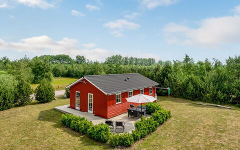 Finwith - 1.5Km from the Sea: Furniture, Interior Design, Chair, Flooring, Table, Resort, Floor, Ceiling, Room, Eco Hotel