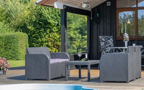 Biaver - 350M from the Sea: Roof, Land Lot, Cottage, Home, Rural Area, Shed, Siding, Garden Buildings, Log Cabin, Hut