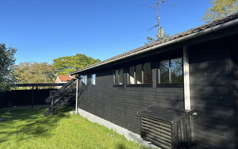 Ady - 150M from the Sea: Wood, Siding, House, Home, Cottage, Door, Backyard, Hardwood, Shade, Plank