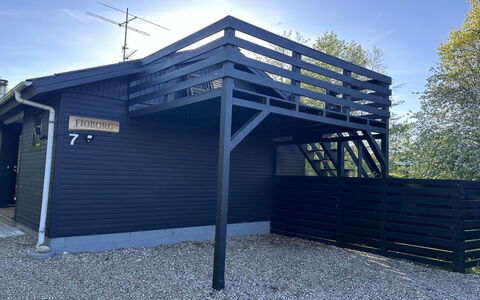 Ady - 150M from the Sea: Apartment, Shade, Balcony, Chair, Fence, Outdoor Furniture, Aluminium, Artificial Turf