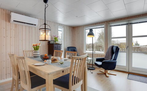 Leefke - 300M from the Sea: Furniture, Interior Design, Light Fixture, Flooring, Wood, Ceiling, Dining Room, Floor, Chandelier, Table