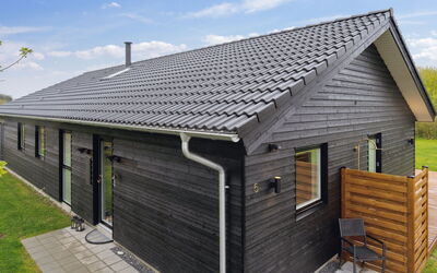 Hasten - 600M from the Sea
