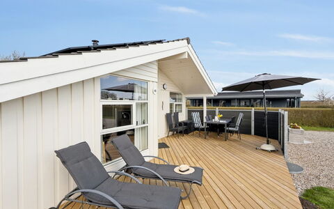 Tjakko - 900M from the Sea: Roof, Land Lot, Cottage, Home, Rural Area, Shed, Siding, Garden Buildings, Log Cabin, Hut