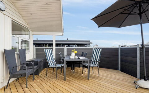 Tjakko - 900M from the Sea: Roof, Land Lot, Cottage, Home, Rural Area, Shed, Siding, Garden Buildings, Log Cabin, Hut