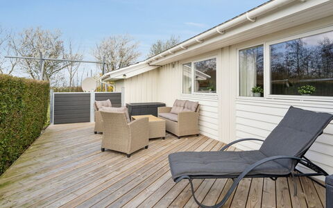 Tjakko - 900M from the Sea: Roof, Land Lot, Cottage, Home, Rural Area, Shed, Siding, Garden Buildings, Log Cabin, Hut
