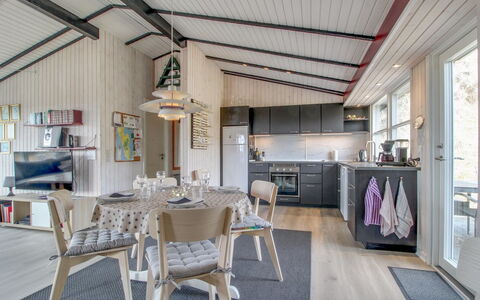 Vika - 600M from the Sea: Roof, House, Land Lot, Home, Cottage, Estate, Garden Buildings, Shade, Log Cabin, Landscaping