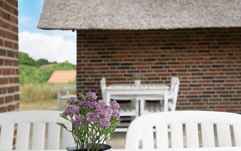 Anselmi - 450M from the Sea: Wood, Cottage, Hardwood, Plank, Wood Stain, Garden Buildings, Design, Yard, Log Cabin, Backyard
