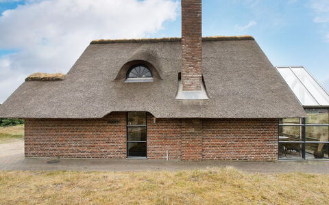 Anselmi - 450M from the Sea: Wood, Cottage, Hardwood, Plank, Wood Stain, Garden Buildings, Design, Yard, Log Cabin, Backyard