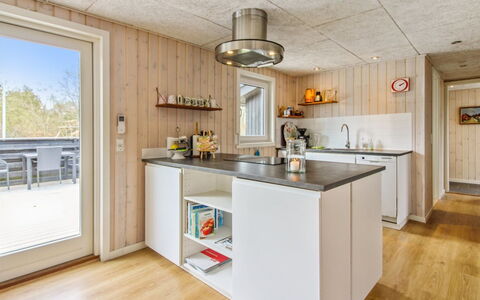 Nielsine - 1.5Km from the Sea: Kitchen, Kitchen Appliance, Wood, Major Appliance, Countertop, Flooring, Home Appliance, Cabinetry, Home, Interior Design