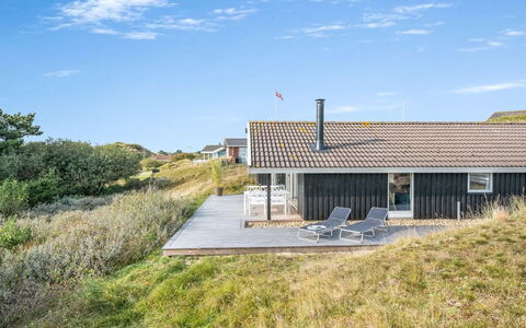 Edvardine - 400M from the Sea: Shrub, Urban Design, Groundcover, Brick, Apartment, Estate, Brickwork, Balcony, Landscaping