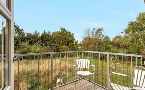 Henrike - 3.3Km from the Sea: 