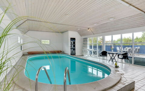 Madalena - 2.8Km from the Sea: Furniture, Interior Design, Chair, Flooring, Table, Resort, Floor, Ceiling, Room, Eco Hotel