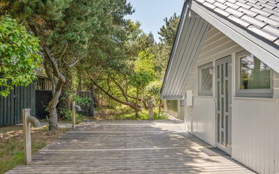 Lenia - 1Km from the Sea