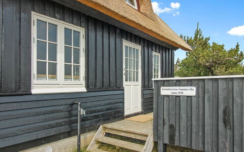 Erikke - 300M from the Sea: House, Home, Roof, Residential Area, Cottage, Estate, Farmhouse, Lawn, Landscaping, Siding