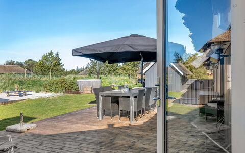 Ansine - 1.2Km from the Sea: Wood, Home, Door, Wood Flooring, Deck, Shade, Chair, Porch, Outdoor Furniture, Hardwood