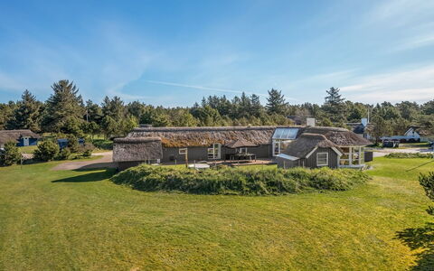 Ansine - 1.2Km from the Sea: Grass, House, Home, Roof, Architecture, Cottage, Plain, Landscape, Land Lot, Rural Area