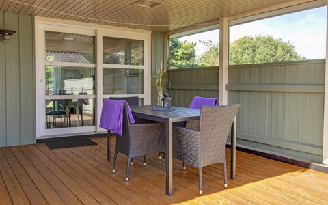Livia - 900M from the Sea: Wood, Wood Stain, Plank, Hardwood, Cottage, Deck, Siding, Shade, Wood Flooring, Garden Buildings