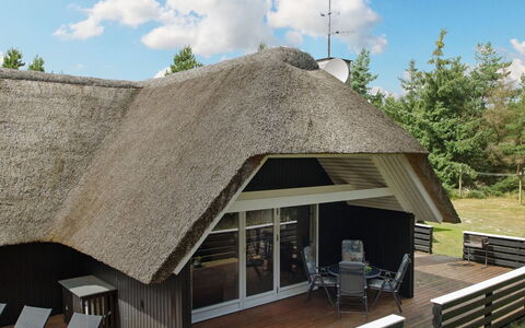 Patrik - 1.4Km from the Sea: Thatching, Roof, Cottage, Hardwood, Natural Material, Plank, Deck, Porch, Hut