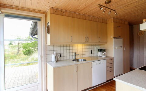 Juste - 2.2Km from the Sea: Wood, Kitchen, Flooring, Floor, Countertop, Cabinetry, Interior Design, Home, Kitchen Sink, Wood Stain