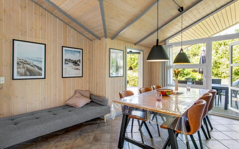 Tammes - 1Km from the Sea: Interior Design, Wood, Flooring, Ceiling, Furniture, Floor, Couch, Living Room, Room, Light Fixture