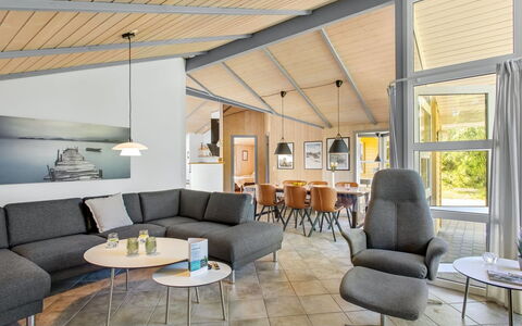 Tammes - 1Km from the Sea: Interior Design, Furniture, Flooring, Ceiling, Living Room, Couch, Floor, Chair, Light Fixture, Apartment