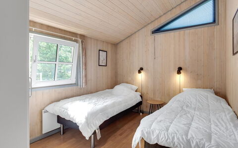Tammes - 1Km from the Sea: Wood, Bedroom, Ceiling, Home, Bed, Door, Plank, Wood Stain, Hardwood, Bed Frame