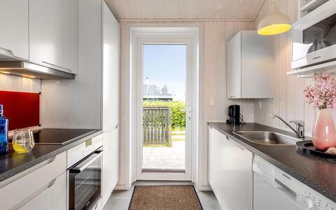 Mara - from the Sea: Kitchen, Kitchen Appliance, Countertop, Major Appliance, Interior Design, Flooring, Floor, Cabinetry, Furniture, Home Appliance
