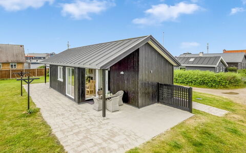 Mara - from the Sea: House, Roof, Home, Cottage, Shed, Garden Buildings, Siding, Yard, Log Cabin, Hut