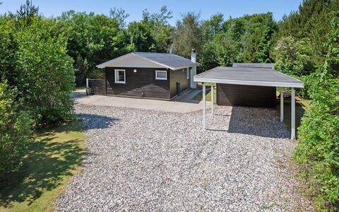 Sanni - 1.6Km from the Sea: House, Roof, Home, Cottage, Driveway, Garden Buildings, Estate, Garden, Siding, Shade