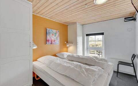 Hinrich - 300M from the Sea: Bedroom, Bed, Bed Frame, Bed Sheet, Ceiling, Bedding, Wood Stain, Hardwood, Hotel, Pillow