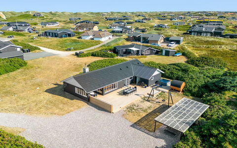 Hillevi - 200M from the Sea: Furniture, Interior Design, Chair, Flooring, Table, Resort, Floor, Ceiling, Room, Eco Hotel