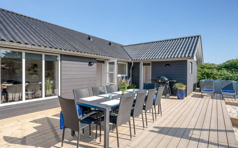Hillevi - 200M from the Sea: Furniture, Interior Design, Chair, Flooring, Table, Resort, Floor, Ceiling, Room, Eco Hotel