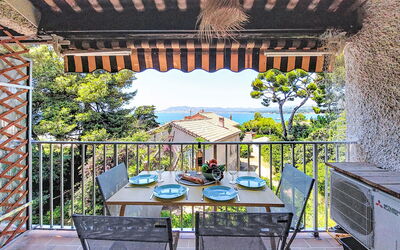 Accommodation:&nbsp;Les Aigues Marines 800.76