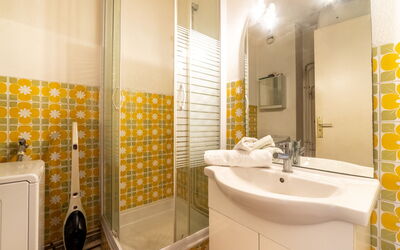 Accommodation:&nbsp;Les Aigues Marines 800.70