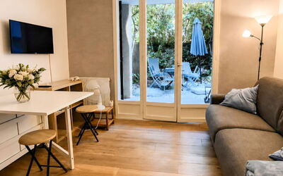 Accommodation:&nbsp;Les Aigues Marines 800.78