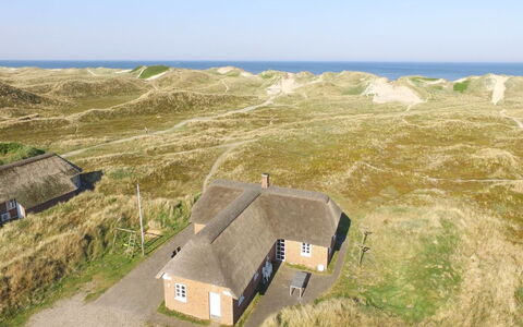 Skuli - 200M from the Sea: Cottage, Shed, Hut, Farmhouse, Prairie, Shack, Barn, Log Cabin, Garden Buildings