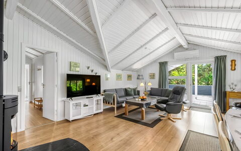 Penka - 550M to the Fjord: Ceiling, Interior Design, Flooring, Floor, Wood Flooring, Living Room, Cottage, Hardwood, Couch, Laminate Flooring