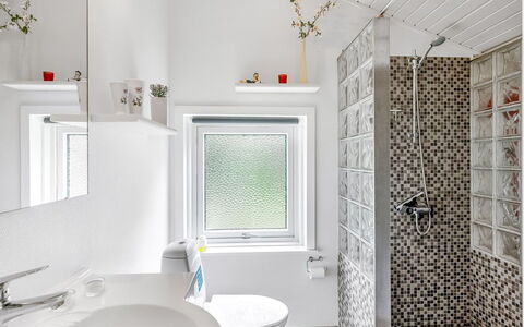 Penka - 550M to the Fjord: Interior Design, Bathroom, Flooring, Wall, Plumbing Fixture, Floor, Ceiling, Sink, Toilet, Tap