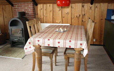 Elsine - 800M from the Sea: Home, Cottage, Porch, Hardwood, Siding, Deck, Shade, Plank, Estate, Garden Buildings