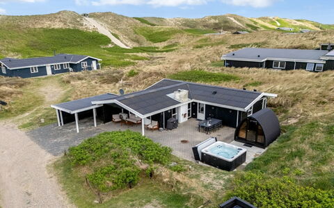 Assa - from the Sea: Roof, Land Lot, Cottage, Home, Rural Area, Shed, Siding, Garden Buildings, Log Cabin, Hut