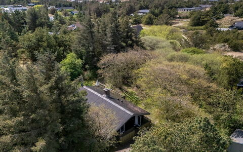 Estelle - 575M to the Fjord: Residential Area, Landscape, Plant Community, Roof, Rural Area, Aerial Photography, Suburb, Bird'S-Eye View, Chaparral, Estate