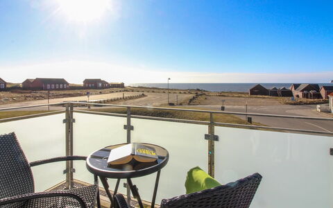 Ena - 75M from the Sea: Wood, Roof, Architecture, Home, House, Cottage, Siding, Hardwood, Slope, Estate